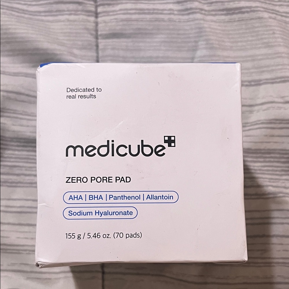 Medicube Zero Pore Pad - White